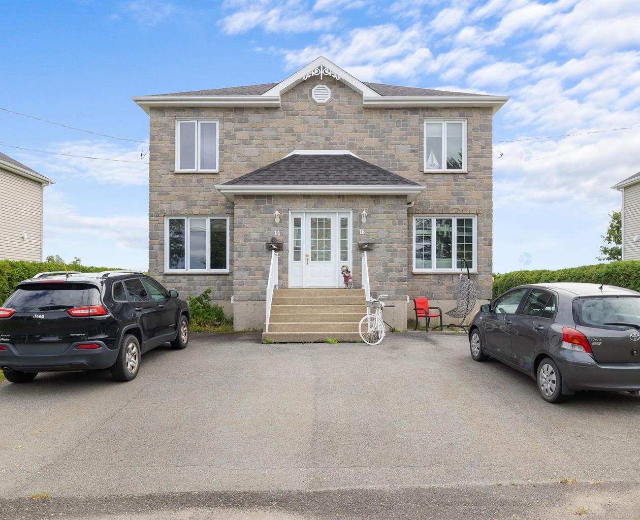 Duplex à vendre